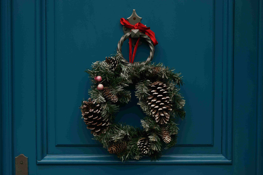 How to Gift Fragrance this Christmas: A Festive EPC Gift Guide